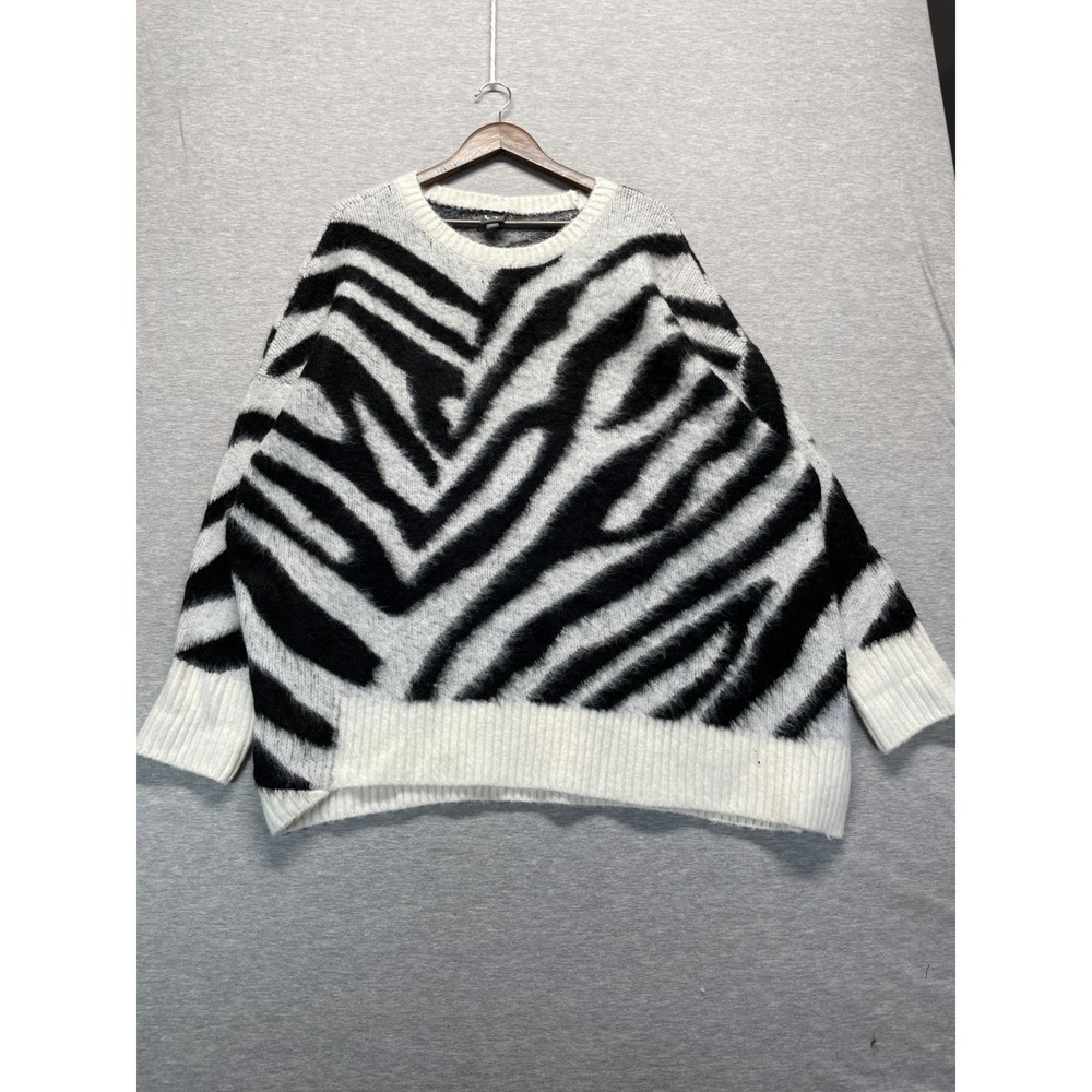 Worthington Sweater Womens 1X Black White Zebra Print Fuzzy Tight Knit Ribbed